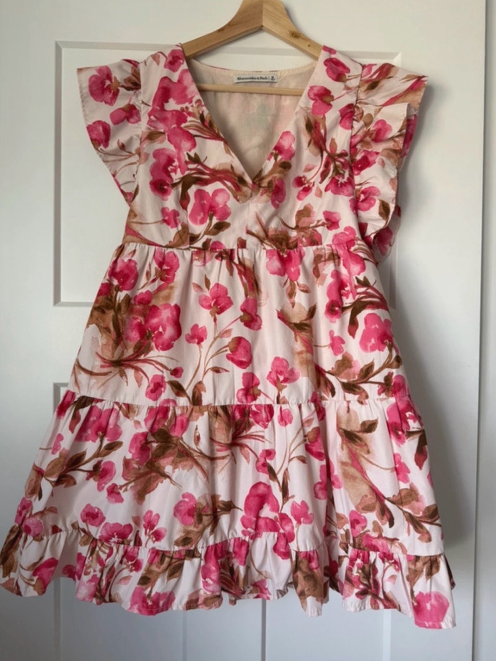 Abercrombie and Fitch Pink Floral Tiered Dress